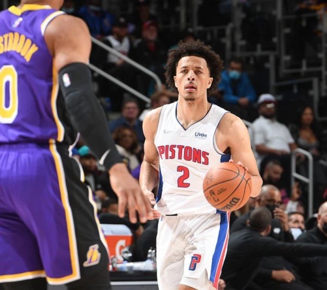 并立刻发动 并立刻发动